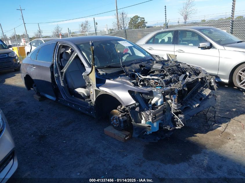 VIN 1HGCV1F17JA067695 2018 HONDA ACCORD no.1