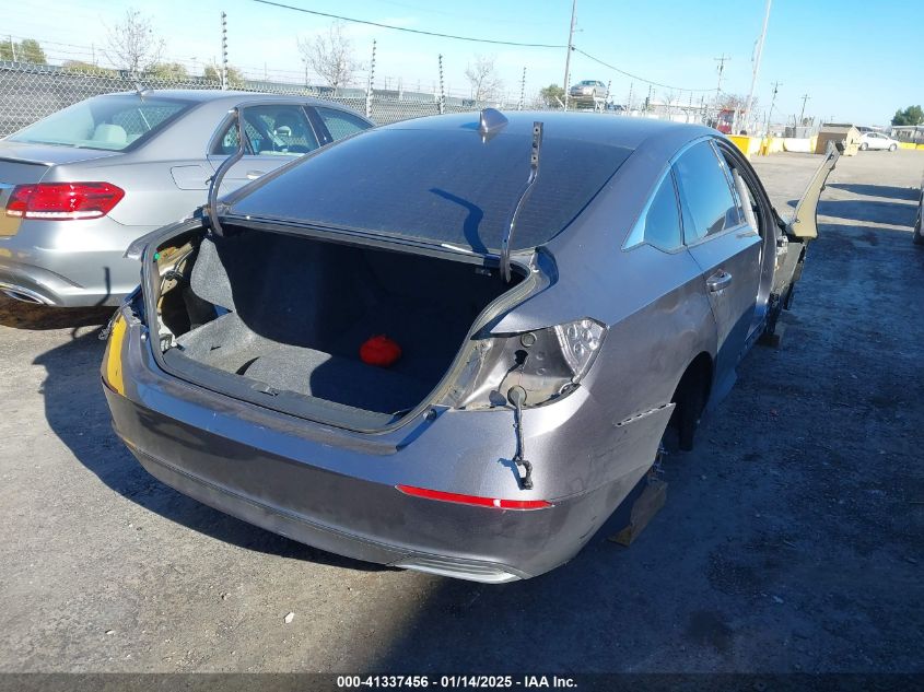 VIN 1HGCV1F17JA067695 2018 HONDA ACCORD no.4