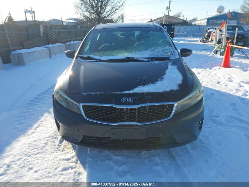 VIN 3KPFL4A75JE195381 2018 KIA FORTE no.12