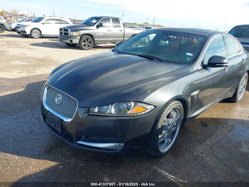 2013 JAGUAR XF VIN: SAJWJ0EF3D8S74872