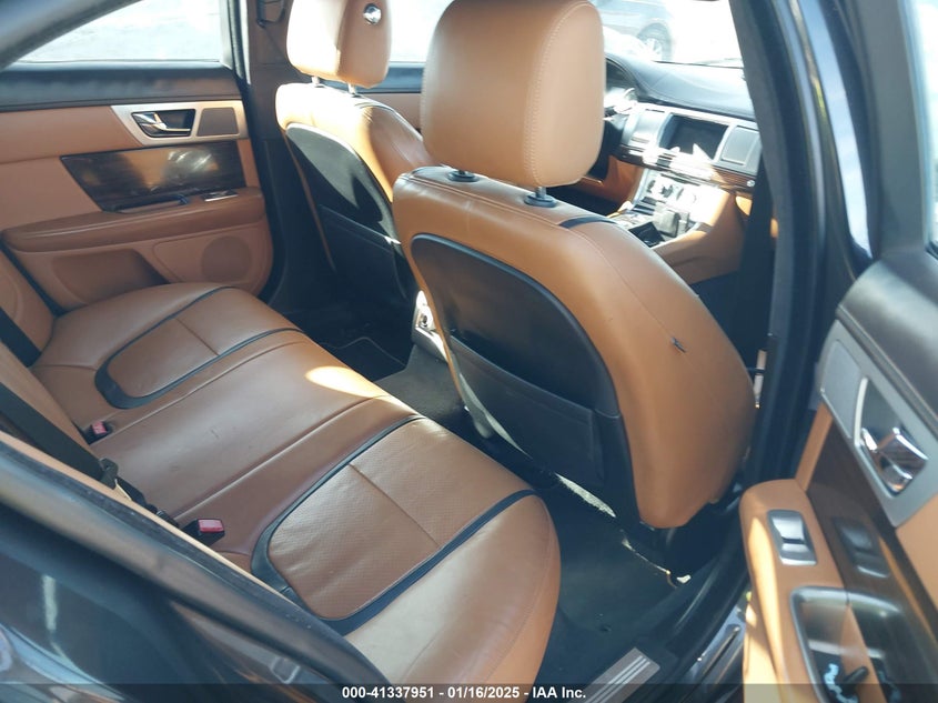 2013 JAGUAR XF VIN: SAJWJ0EF3D8S74872