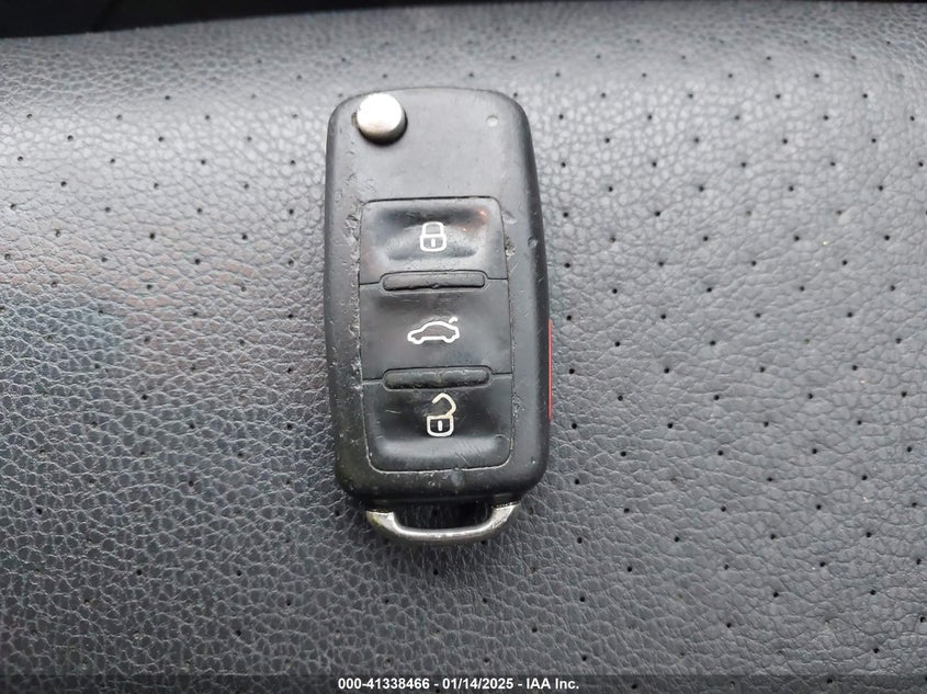 2015 VOLKSWAGEN JETTA VIN: 3VWD17AJXFM351760