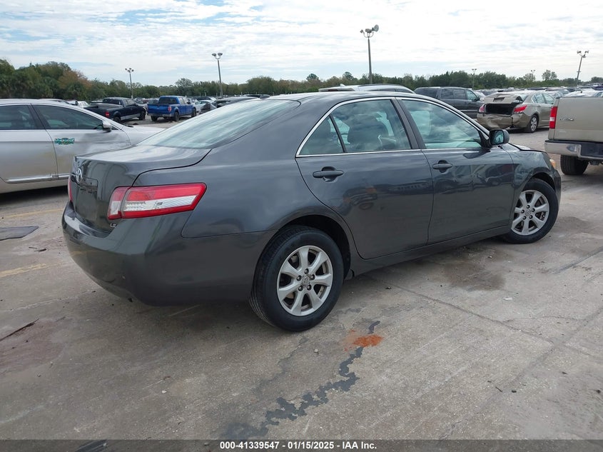2011 TOYOTA CAMRY VIN: 4T1BF3EK5BU758068