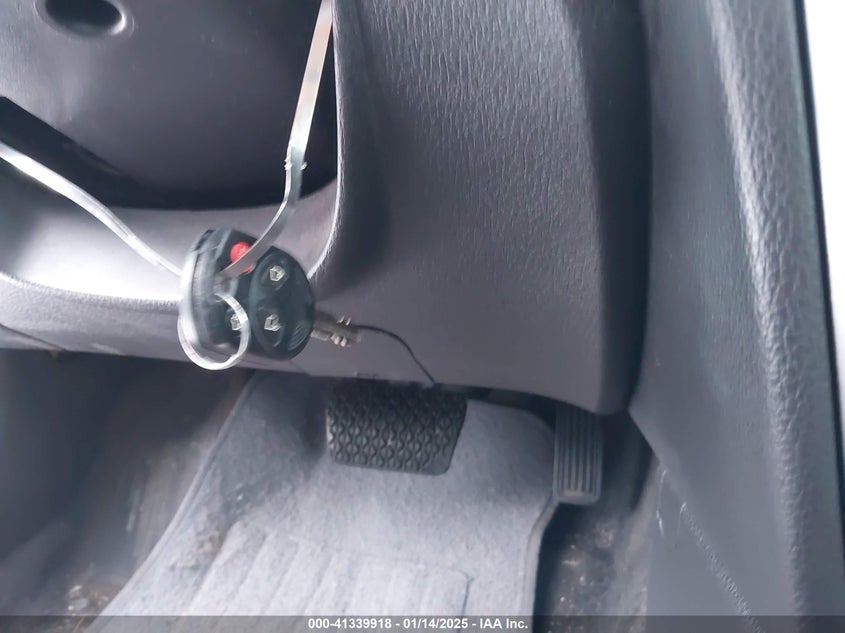 2010 FORD FUSION VIN: 3FAHP0HA5AR283000