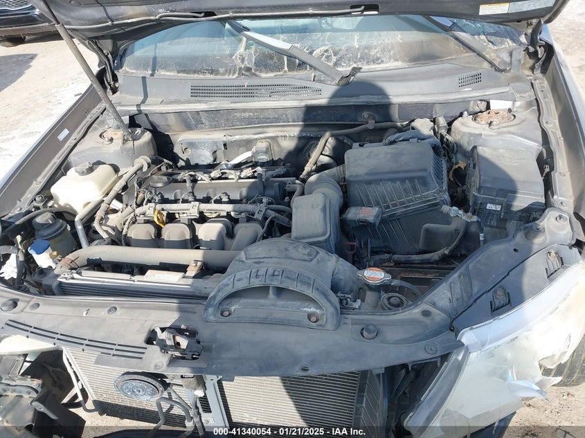 2009 KIA OPTIMA VIN: KNAGE228X95283163