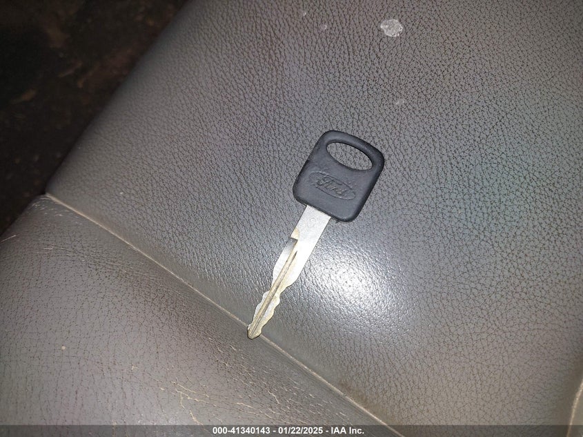 2005 Ford F-250 VIN: 1FTSW21P05EA04008 Lot: 41340143