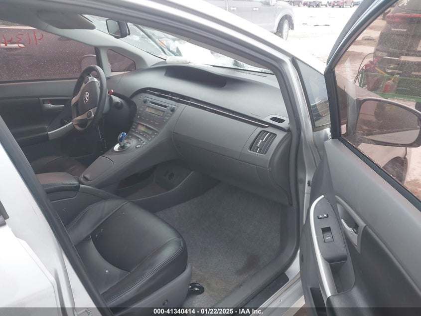 2011 TOYOTA PRIUS VIN: JTDKN3DU4B5257029