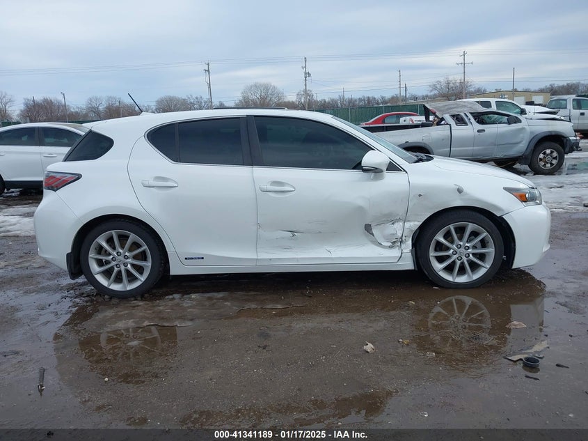 2013 LEXUS CT 200H - JTHKD5BHXD2169044