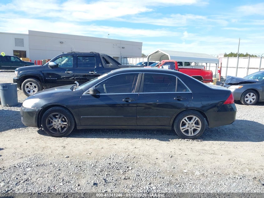 2007 HONDA ACCORD VIN: 1HGCM56817A076943