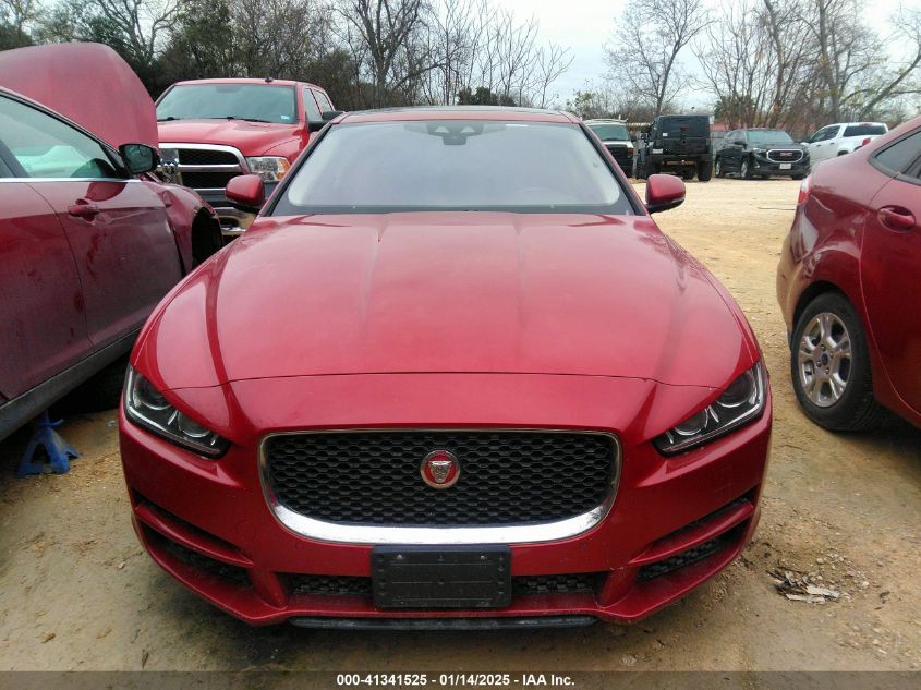 VIN SAJAD4FN3JCP24916 2018 Jaguar XE, 20D Premium no.12