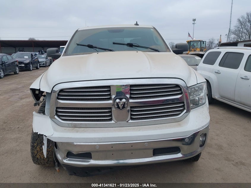 2017 RAM 1500 VIN: 3C6RR7LT8HG523843