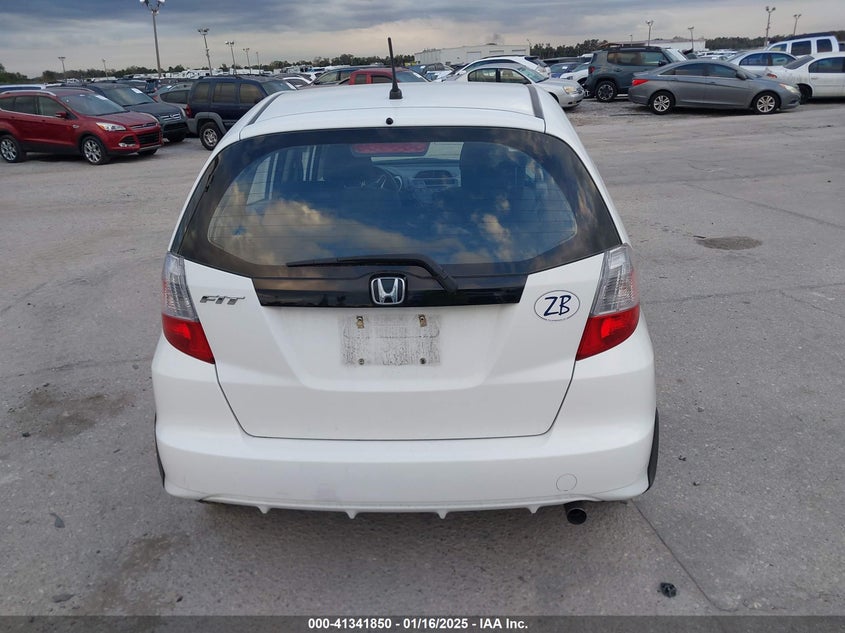 2013 HONDA FIT - JHMGE8H30DC001195