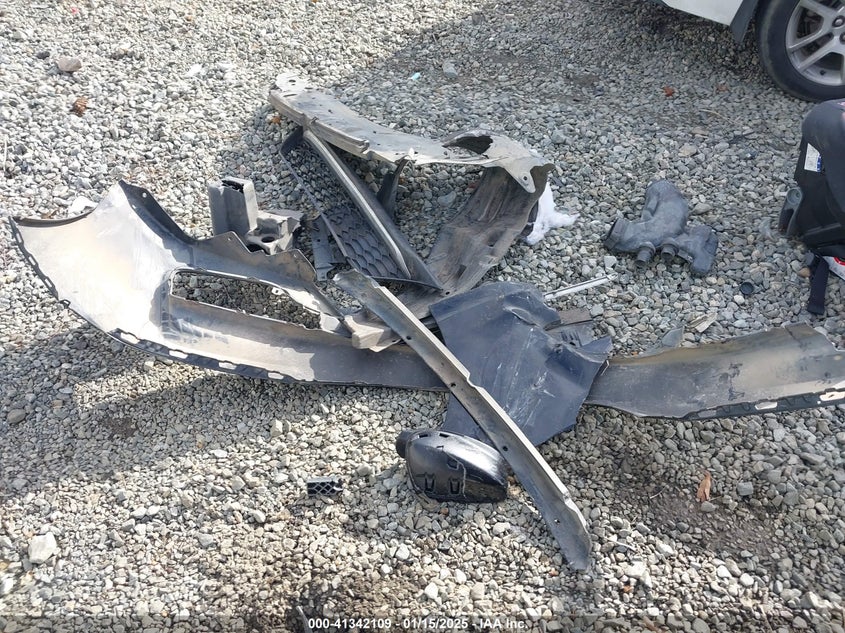 2016 HONDA ACCORD VIN: 1HGCR2F34GA008303