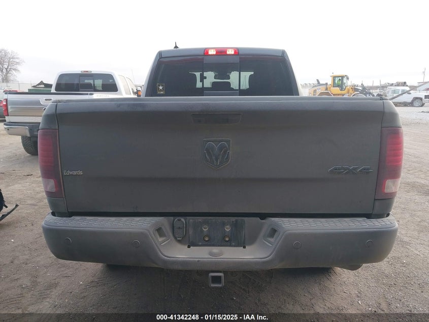 2019 RAM 1500 CLASSIC VIN: 1C6RR7GG4KS715421