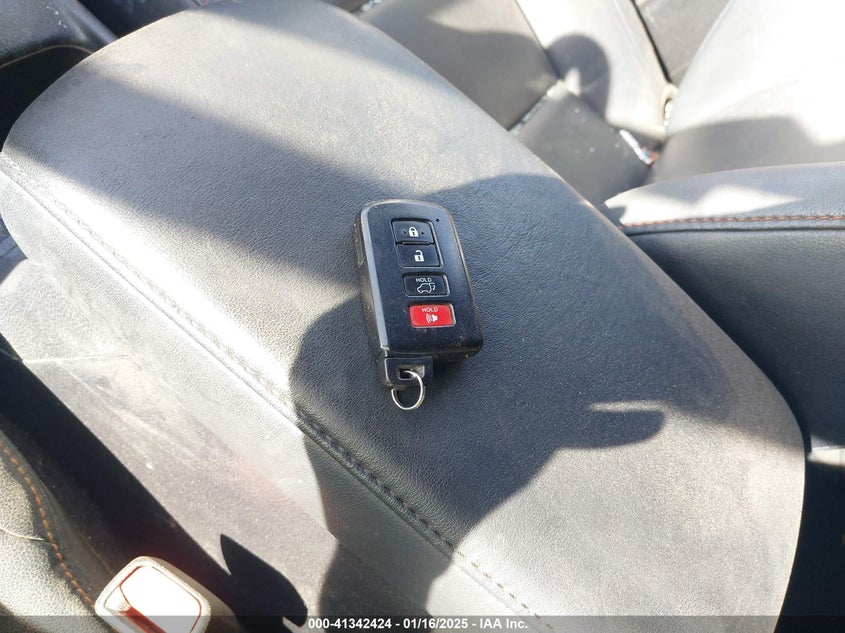 2017 TOYOTA RAV4 SE - 2T3NFREV6HW334781