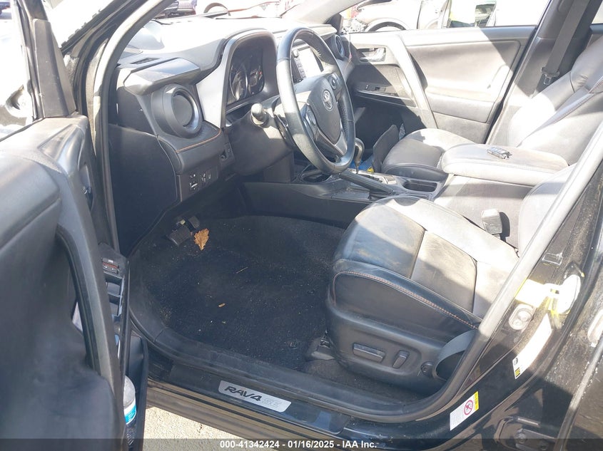 2017 TOYOTA RAV4 SE - 2T3NFREV6HW334781