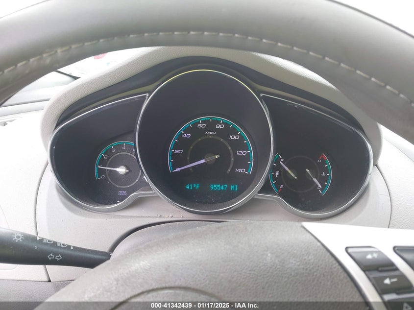 2011 CHEVROLET MALIBU VIN: 1G1ZB5E10BF338460