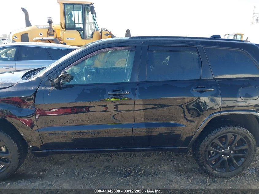VIN 1C4RJFAG6JC475672 2018 JEEP GRAND CHEROKEE ALTITUDE 4X4