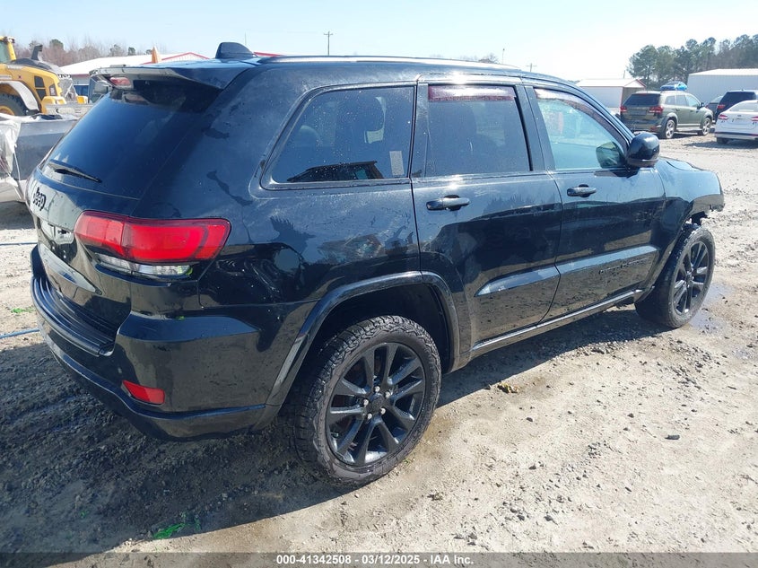 VIN 1C4RJFAG6JC475672 2018 JEEP GRAND CHEROKEE ALTITUDE 4X4
