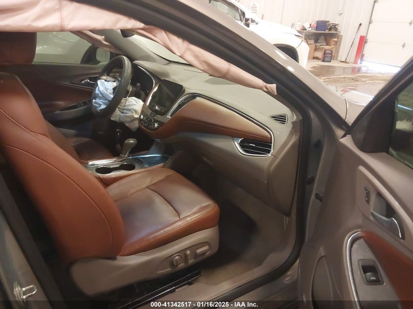 2018 CHEVROLET MALIBU VIN: 1G1ZD5ST1JF100020