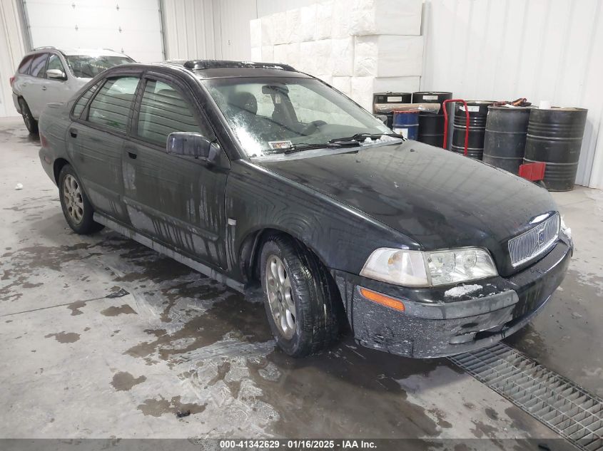 2001 Volvo S40