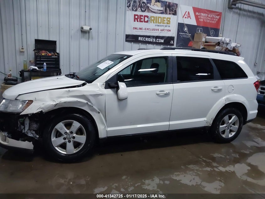 2011 DODGE JOURNEY VIN: 3D4PH1FG6BT542889