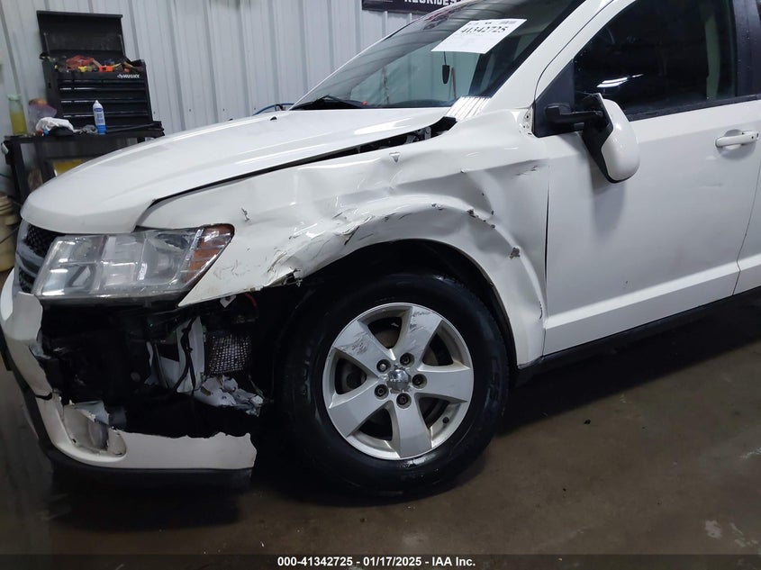 2011 DODGE JOURNEY VIN: 3D4PH1FG6BT542889