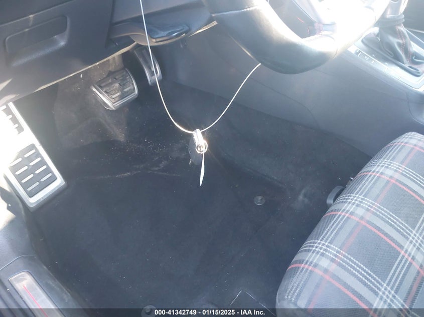 2017 VOLKSWAGEN GOLF GTI AUTOBAHN 4-DOOR/S 4-DOOR/SE 4-DOOR/SPORT 4-DOOR - 3VW4T7AU9HM034897