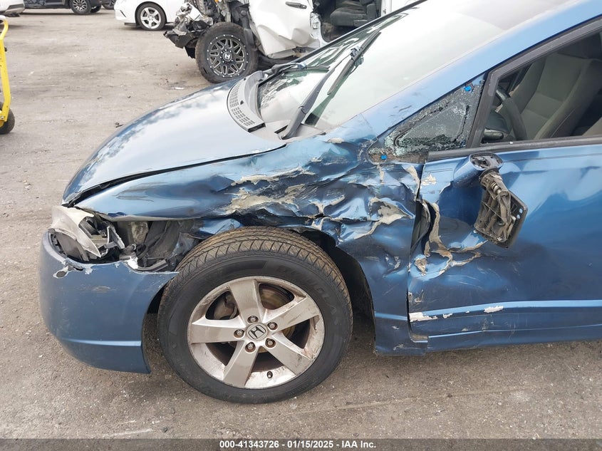 2008 HONDA CIVIC VIN: 1HGFA16828L000913
