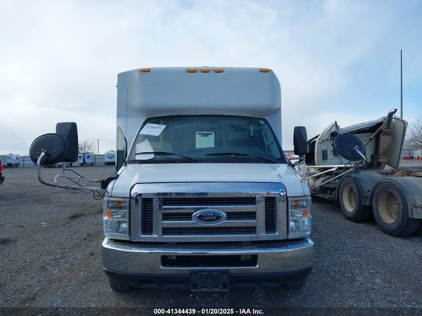 2010 Ford E-450 Cutaway VIN: 1FDFE4FP4ADA23200 Lot: 41344439