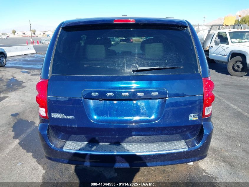 VIN 2C4RDGEG7HR715210 2017 Dodge Grand Caravan, GT no.16