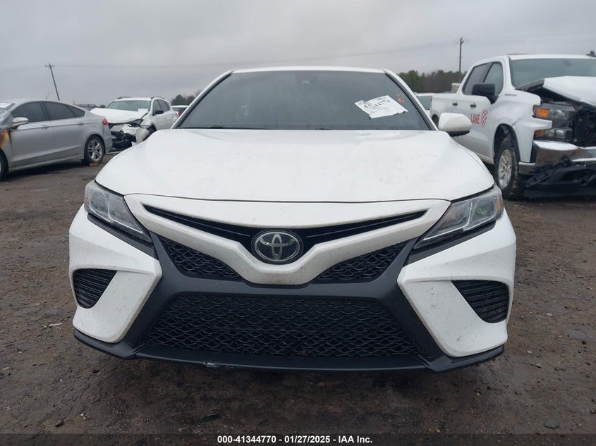 2019 TOYOTA CAMRY SE - 4T1B11HKXKU282883
