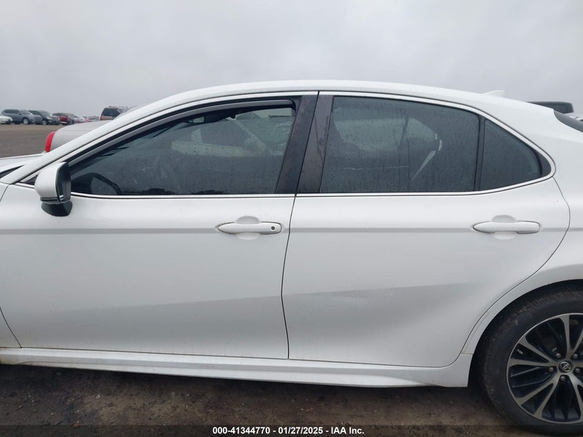 2019 TOYOTA CAMRY SE - 4T1B11HKXKU282883