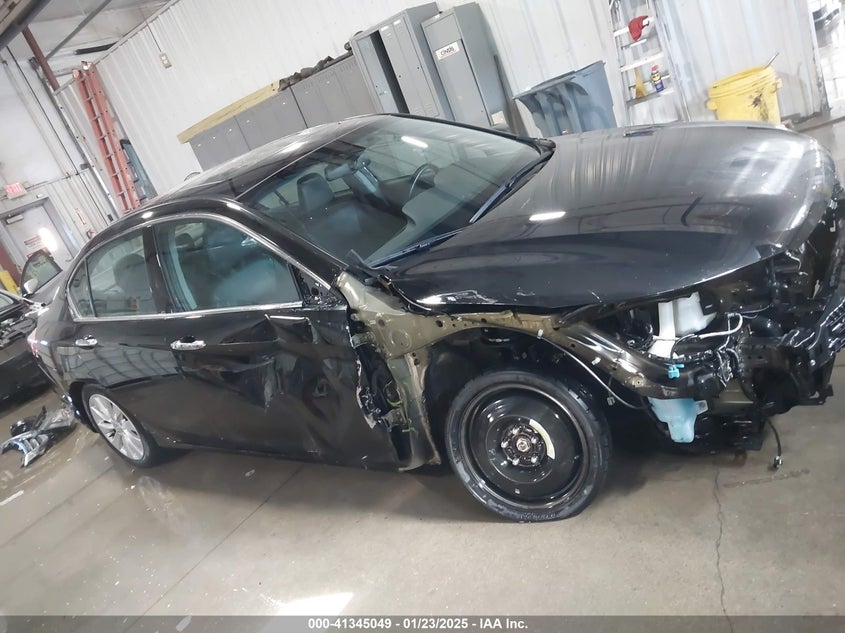 2015 HONDA ACCORD VIN: 1HGCR3F82FA033586
