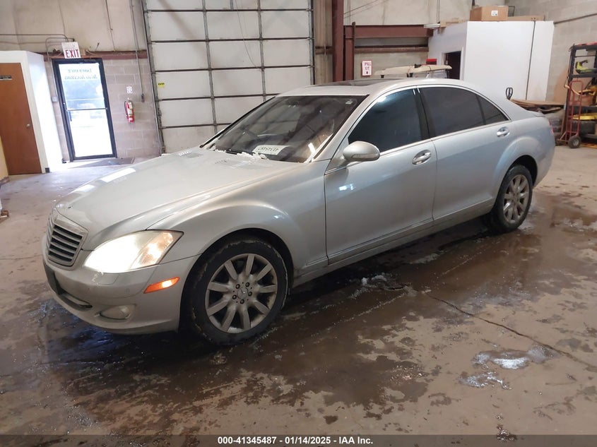2007 MERCEDES-BENZ S 550 VIN: WDDNG86X87A134270