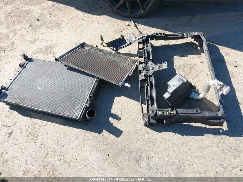 2015 VOLKSWAGEN GOLF GTI 2.0T SE 4-DOOR - 3VW5T7AUXFM009993