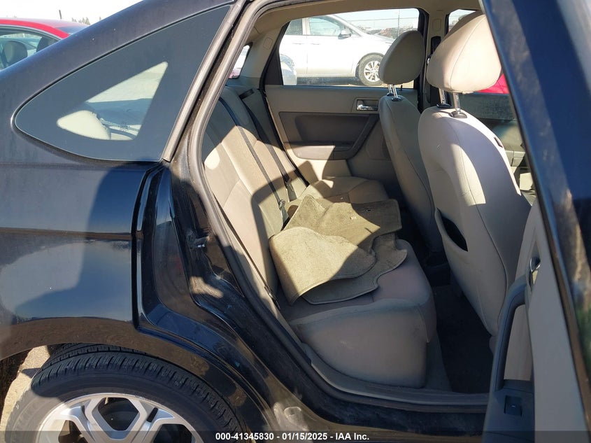 2008 FORD FOCUS VIN: 1FAHP35N88W110717