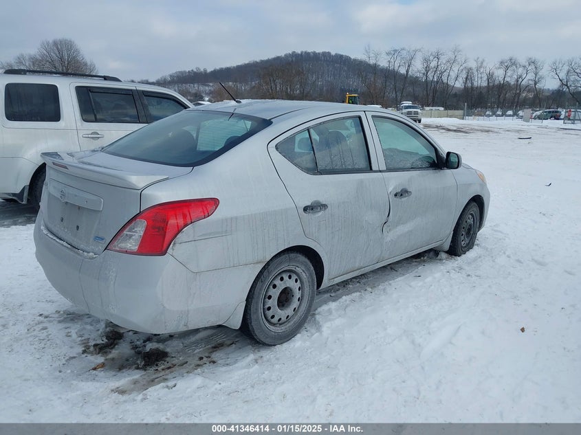 2013 NISSAN VERSA VIN: 3N1CN7AP3DL829384