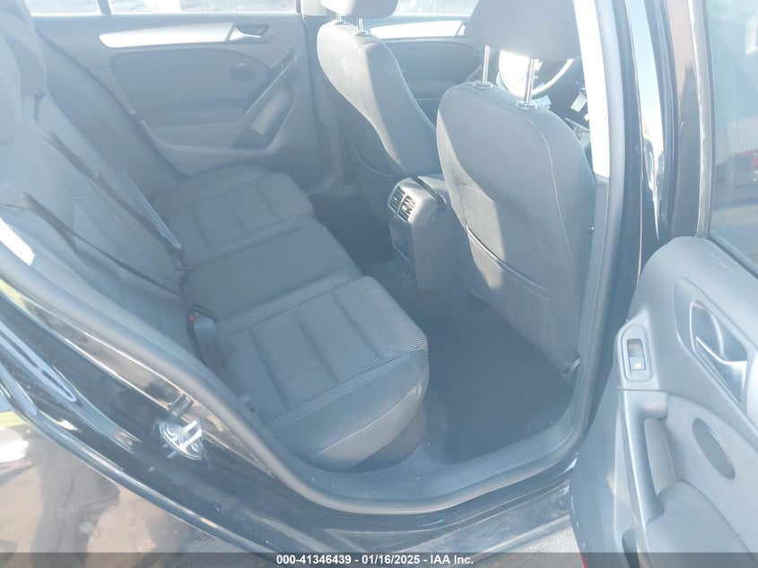 2013 VOLKSWAGEN GOLF VIN: WVWDB7AJ2DW118713