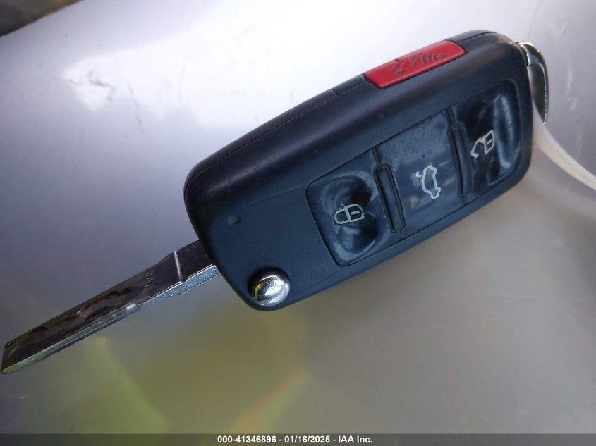 2014 VOLKSWAGEN JETTA VIN: 3VW2K7AJ5EM432118