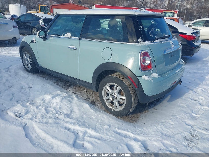 2013 MINI HARDTOP COOPER - WMWSU3C5XDT681324