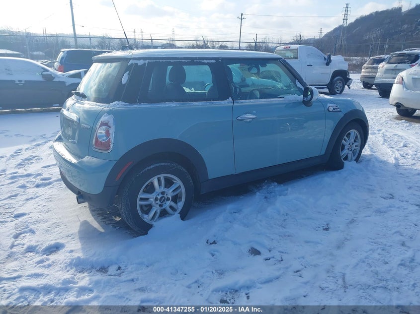 2013 MINI HARDTOP COOPER - WMWSU3C5XDT681324