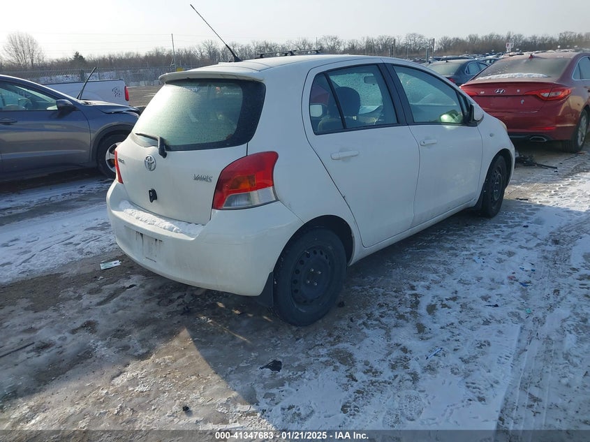 2009 TOYOTA YARIS VIN: JTDKT903995243840