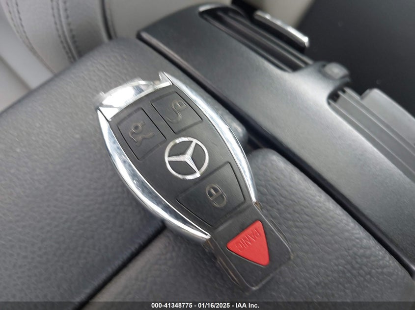 2014 MERCEDES-BENZ C VIN: WDDGJ4HBXEG202664