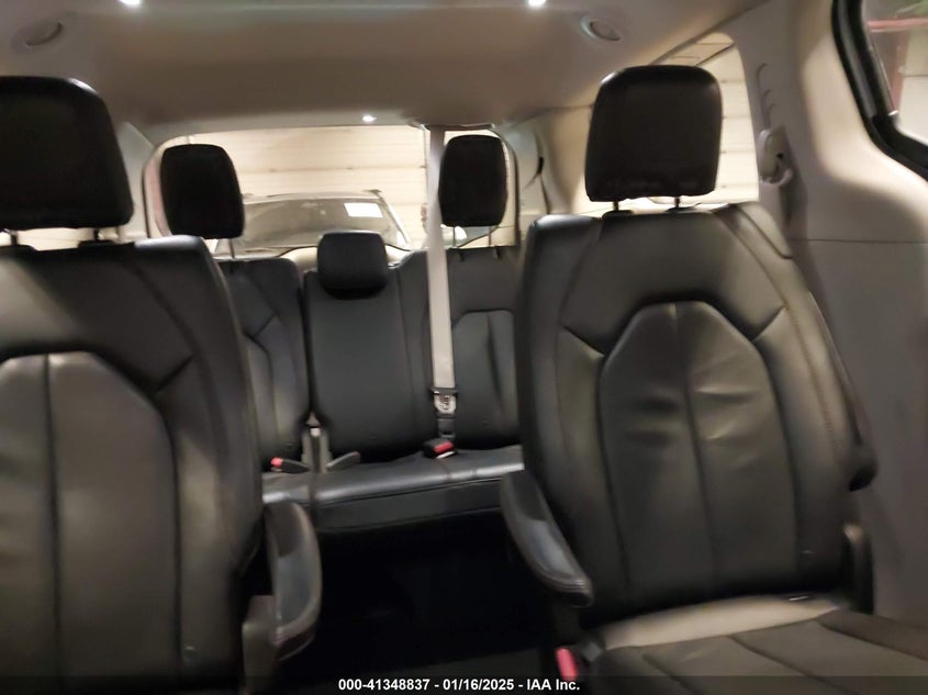 2019 Chrysler Pacifica Touring L VIN: 2C4RC1BG9KR554385 Lot: 41348837