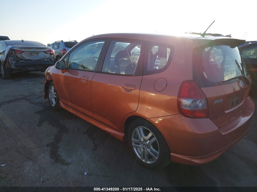 2008 HONDA FIT VIN: JHMGD38618S036470
