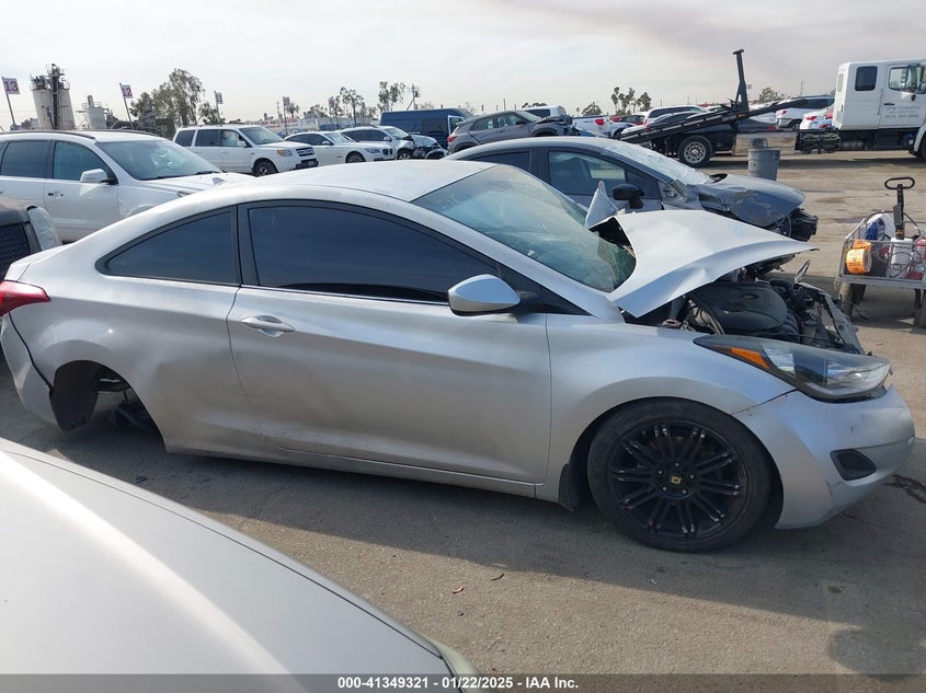 2013 HYUNDAI ELANTRA VIN: KMHDH6AE9DU017235