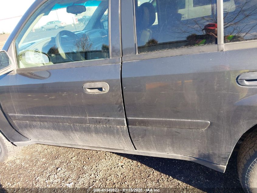 2007 Chevrolet Trailblazer Ls VIN: 1GNDT13S272251989 Lot: 43334635