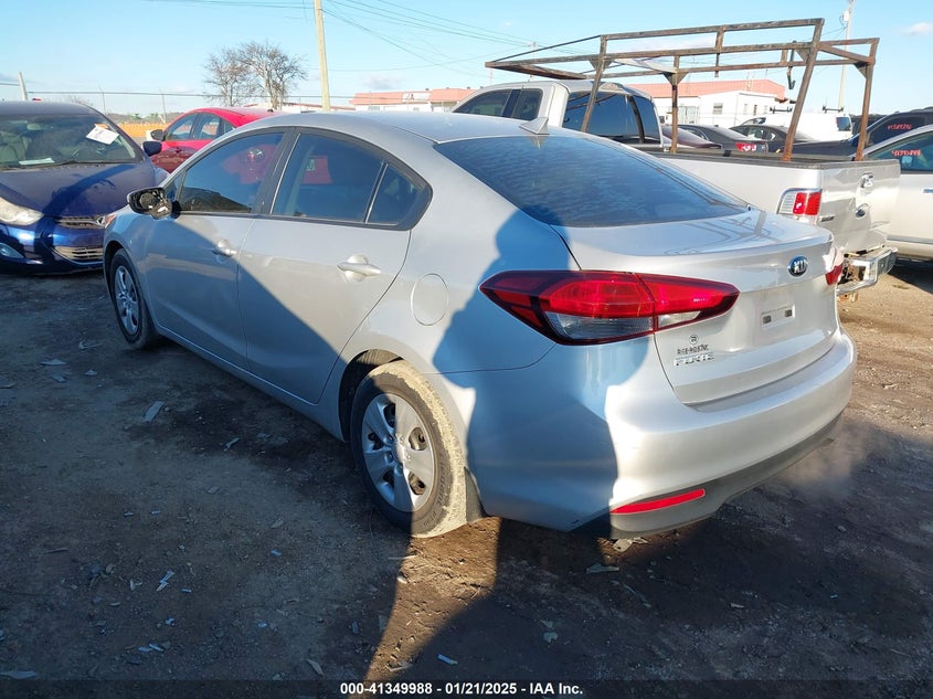2017 KIA FORTE LX - 3KPFK4A77HE151301