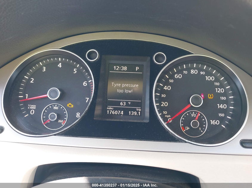 2010 VOLKSWAGEN PASSAT VIN: WVWXL7AN4AE062188